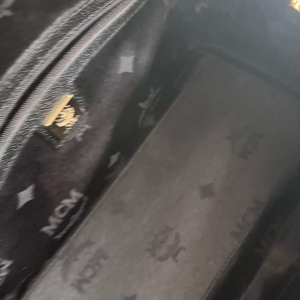 MCM BLACK LEATHER HANDBAG - Picture 11 of 14